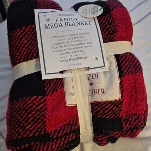 Red & Black Buffalo Check Family Throw